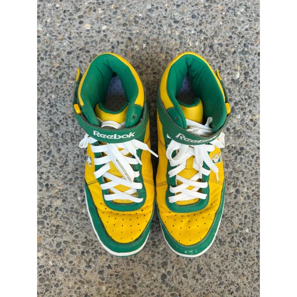 Reebok NBA Boston Celtics High Top Sneakers Yellow Green Mens 10.5 4-110842